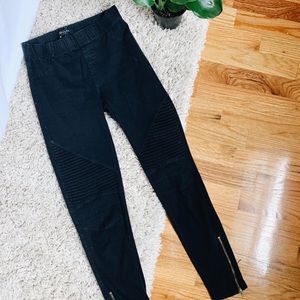 Beula style black jeans